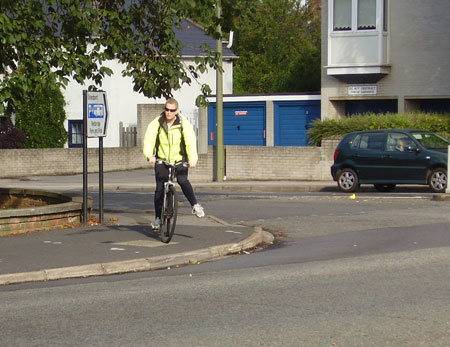 can i cycle on the pavement