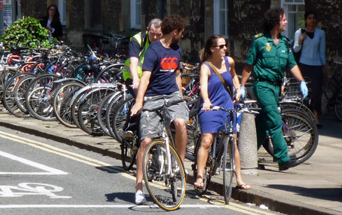 Time for a Chat. Waiting at traffic lights can be quite social