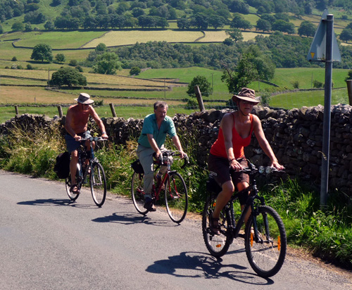 burnsall-3cyclists