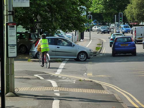botley-cycle-lane-junction-car